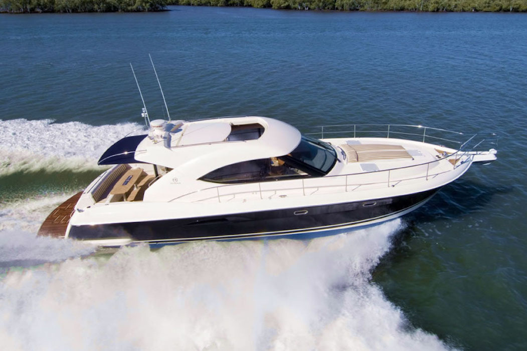 Luxury motor yacht Seaduced for hire on Sydney Harbour, up to 22 guests
